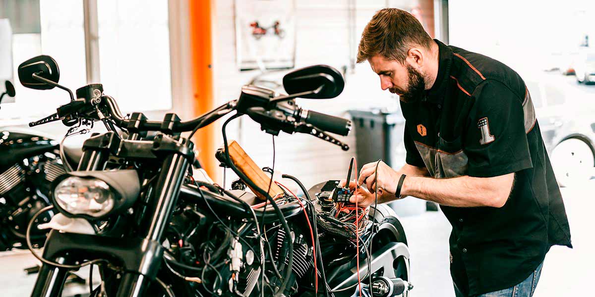 Las 5 reparaciones de moto más habituales