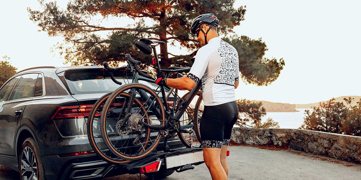 Aprende cómo llevar tu bicicleta en el coche